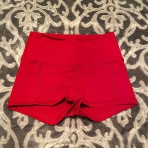 Buffbunny Shorts - Red